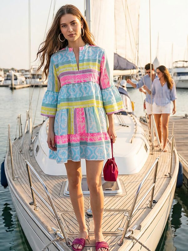 mini abito avventura a a zante indossato modella in barca